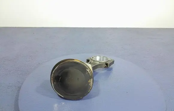 Chrysler Challenger Piston 