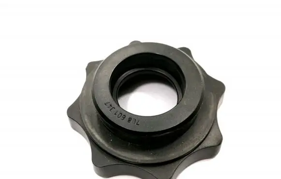 Audi Q7 4L Spare wheel bolt 7L8601347