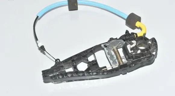 Rear door exterior handle/bracket
