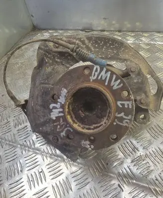 BMW 5 E39 Front wheel hub 
