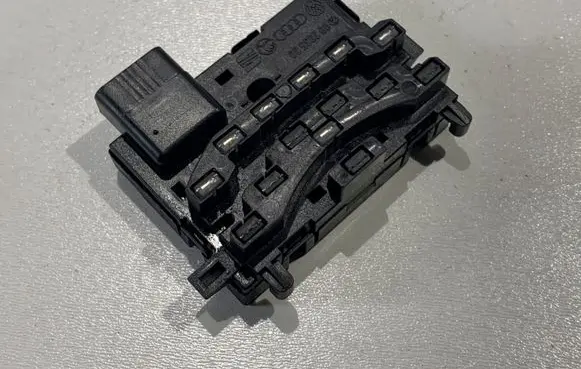Volkswagen Golf Plus Steering angle sensor 1K0959654