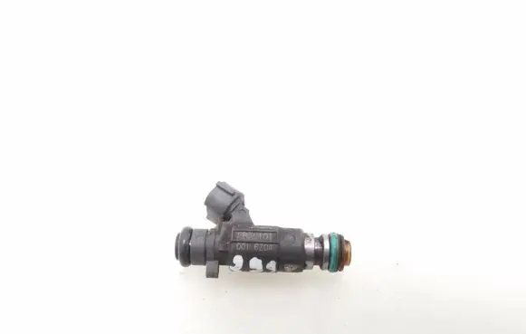 Nissan X-Trail T30 Fuel injector FBJC101