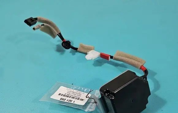 Suzuki Vitara (LY) Radio antenna 3B325-63U00 IMPRK1501098