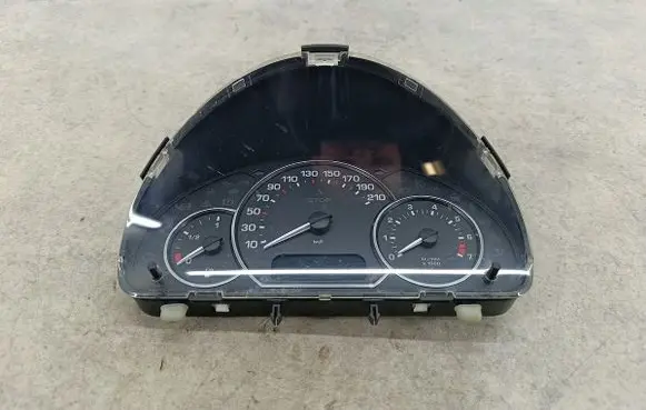 Peugeot 1007 Speedometer (instrument cluster) 