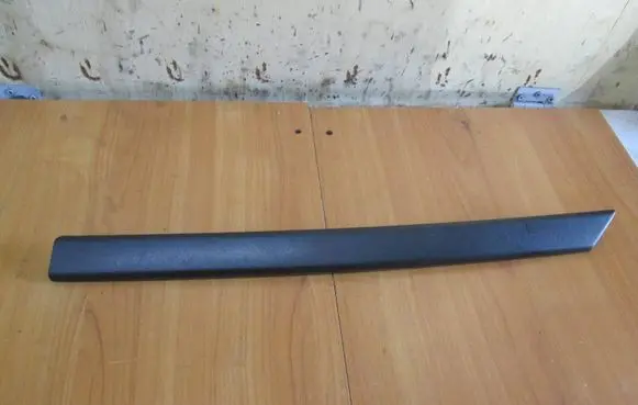 Seat Leon (1P) Front door trim (molding) 1P0867198