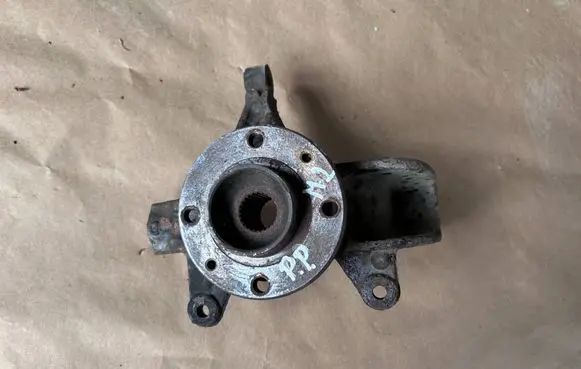 Renault Megane II Front wheel hub