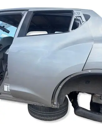Nissan Juke I F15 Rear door 