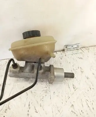 Audi A6 S6 C4 4A Master brake cylinder 8D0611301
