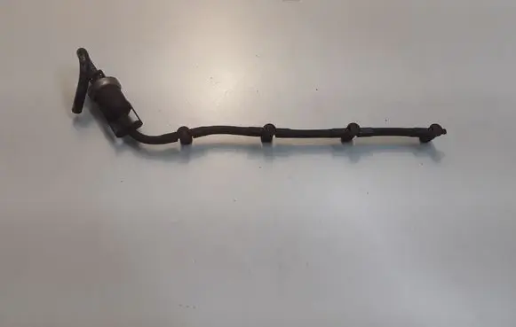 Volkswagen Touran II Fuel return line/hose 928301101