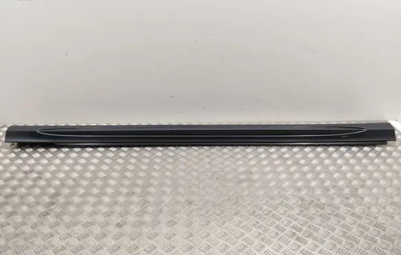 Mercedes-Benz E W212 Sill A21269040