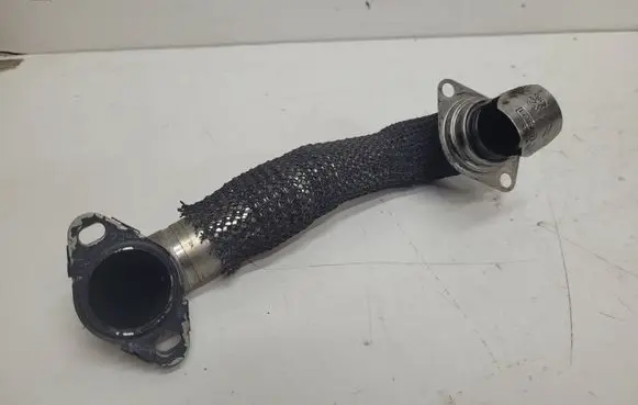 Citroen DS3 EGR valve line/pipe/hose 9674950180