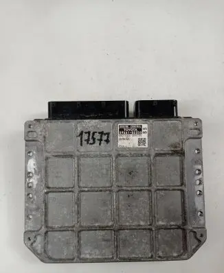 Toyota Auris 150 Engine control unit/module 89661-02S50 MB275300-4894