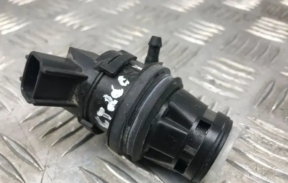 Lexus CT 200H Windscreen/windshield washer pump 8533060180