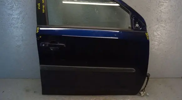Toyota Urban Cruiser XP110 Front door
