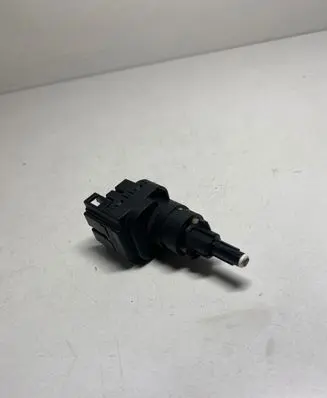 Audi A4 S4 B6 8E 8H Brake pedal sensor switch 6Q0945511