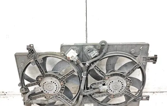 Opel Meriva B Electric radiator cooling fan 13361811 EF777001 0007845