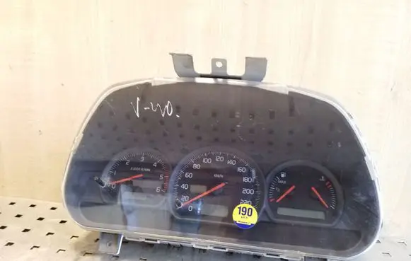 Volvo S40, V40 Speedometer (instrument cluster) 30621242A SW30887756A