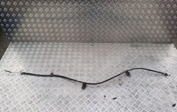 Nissan Qashqai Handbrake/parking brake wiring cable 