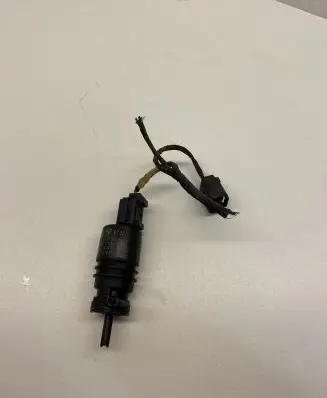 BMW 5 F10 F11 Windscreen/windshield washer pump 6934160 13264011 3240479