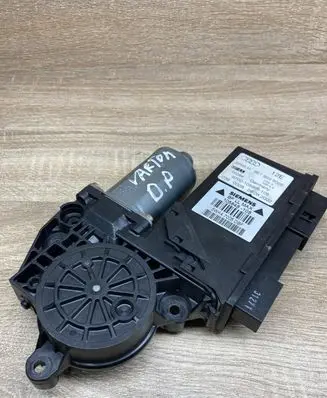 Audi A4 S4 B7 8E 8H Front door window regulator motor 8E1959802E 5WK47005DBF