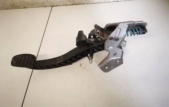 Renault Scenic II - Grand scenic II Clutch pedal 33433A
