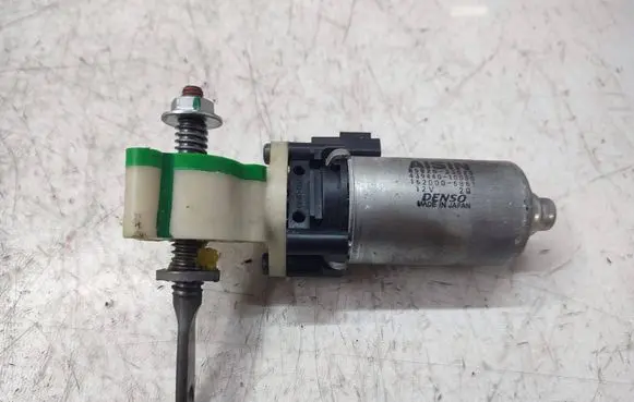 Lexus RX 450H Seat adjustment motor 8582033020 1620006861 43944010080