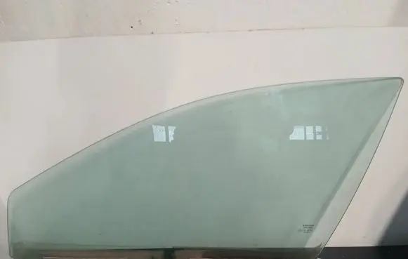 Volvo V70 Front door window glass four-door DOT57M53AS2 43R001106