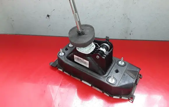 Seat Toledo IV (NH) Gear shifter/selector 5JA711049A 14110402000449