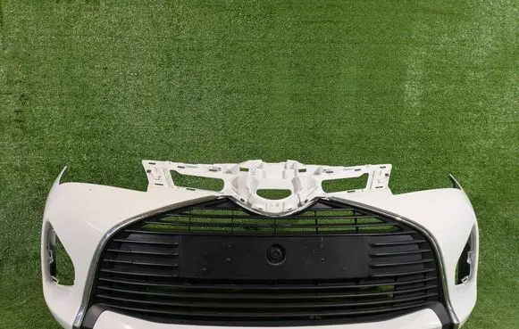 Toyota Yaris Front bumper 