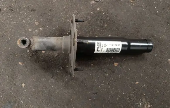 BMW X5 E53 Rear bumper shock impact absorber/damper 51128402331