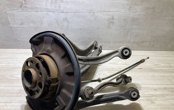 Mercedes-Benz C W204 Rear wheel hub 
