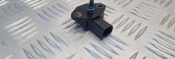 Mercedes-Benz Sprinter W901 W902 W903 W904 Air pressure sensor A0041533128 5255 16244349