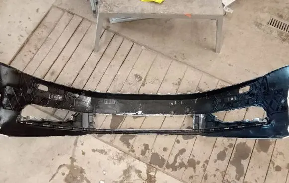 Volkswagen PASSAT B7 Front bumper 3AA807221
