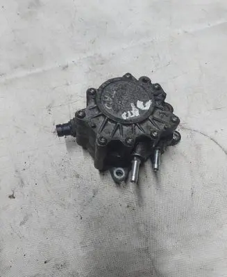 Volkswagen Touran I Vacuum pump 03G145209