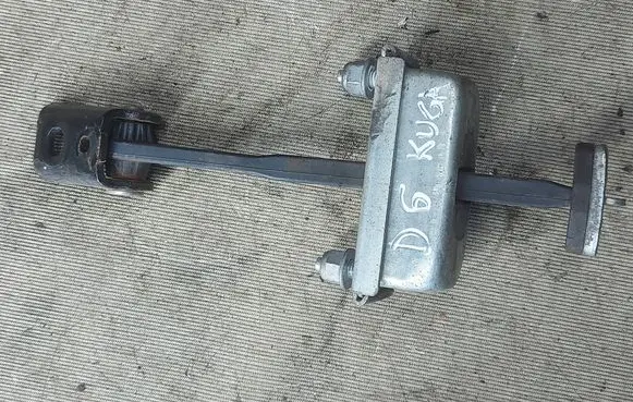 Ford Kuga I Rear door check strap stopper 5173991 7800527