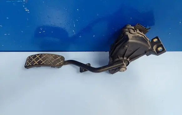 Audi A2 Accelerator throttle pedal 8Z2721523B 6PV00802617