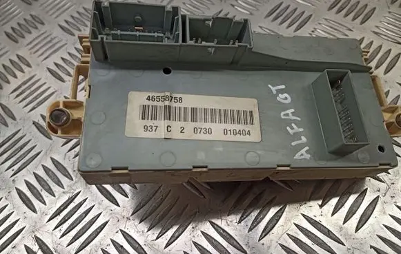 Alfa Romeo GT Fuse box cover 46558758