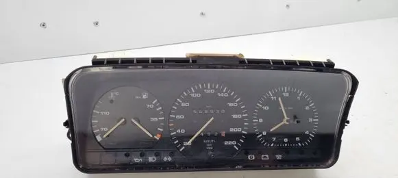 Volkswagen PASSAT B3 Speedometer (instrument cluster) 357919033AC
