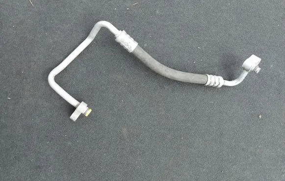 BMW 5 E60 E61 Air conditioning (A/C) pipe/hose 6910804 2349821