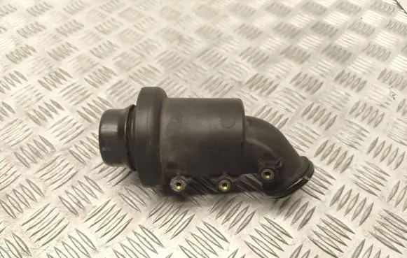 Mercedes-Benz E W212 Intake resonator A6511400087