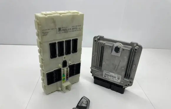 Engine ECU kit and lock set