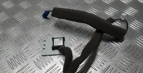 Nissan Navara D23 Aerial GPS antenna 259754KF0A