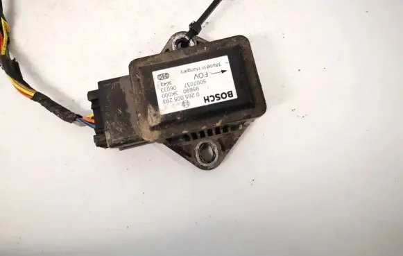 Hyundai Santa Fe ESP acceleration yaw rate sensor 0265005293 95690-3k000