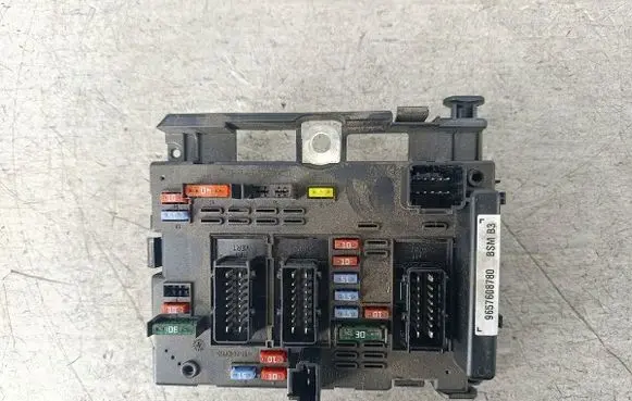 Peugeot 206+ BSM Control unit 9657608780DELPHI