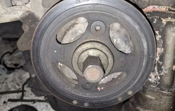 Toyota Avensis T250 Crankshaft pulley