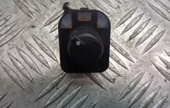 Audi A4 S4 B6 8E 8H Wing mirror switch