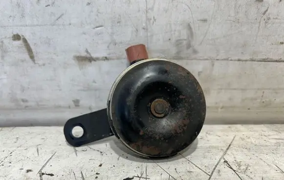 Honda FR-V Horn signal UCL202