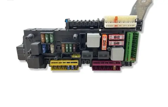 Mercedes-Benz C W204 SAM control unit 5DK00922585 2049005601