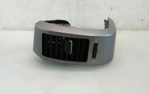 Toyota Prius (NHW20) Dashboard side air vent grill/cover trim 5566047020