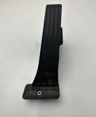 BMW 2 F22 F23 Accelerator throttle pedal 6853175 6PV01043533 12037313E